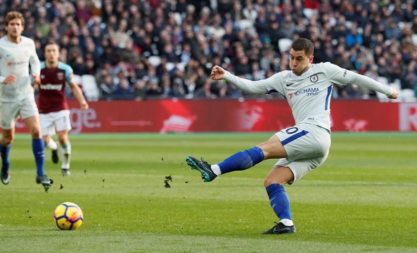  切尔西惨败曼联斯特林失单刀引发众怒  